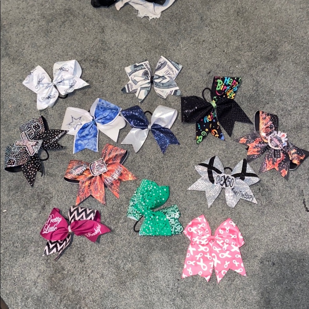 cheer bows‼️